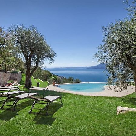 Villa Divina-Apt Armonia-Con Piscina E Vista Lago Castelletto Di Brenzone Luaran gambar