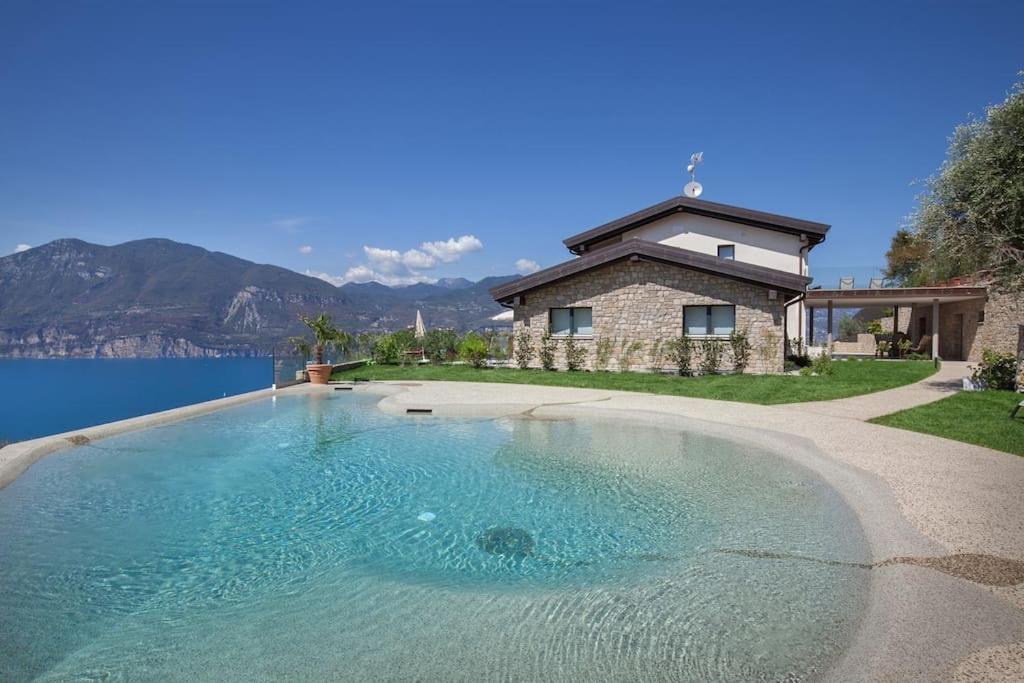 Villa Divina-Apt Armonia-Con Piscina E Vista Lago Castelletto Di Brenzone Luaran gambar